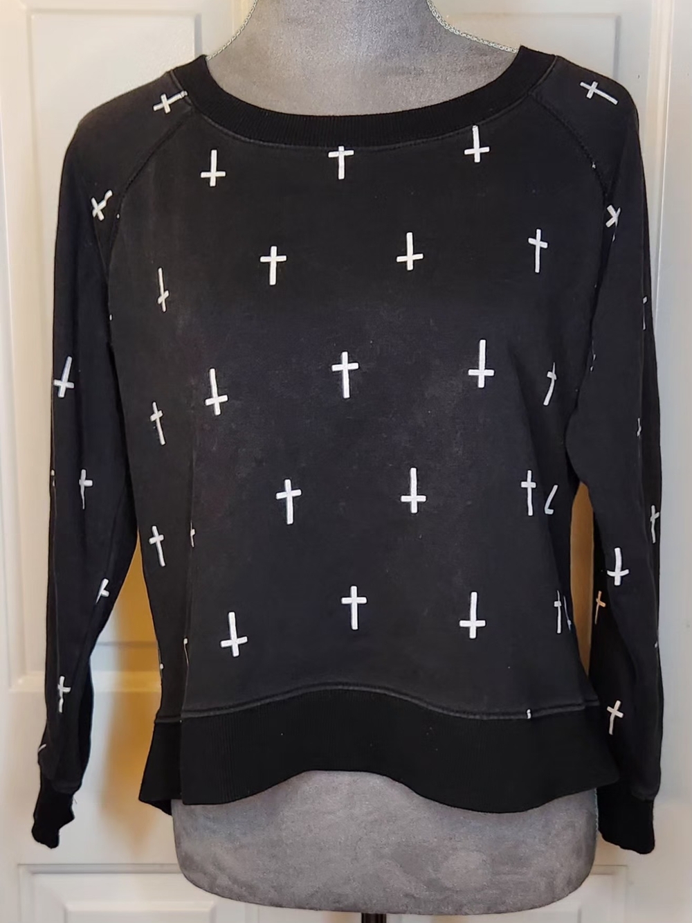 Cotton On Black Cross Crew Sweatshirt Size L